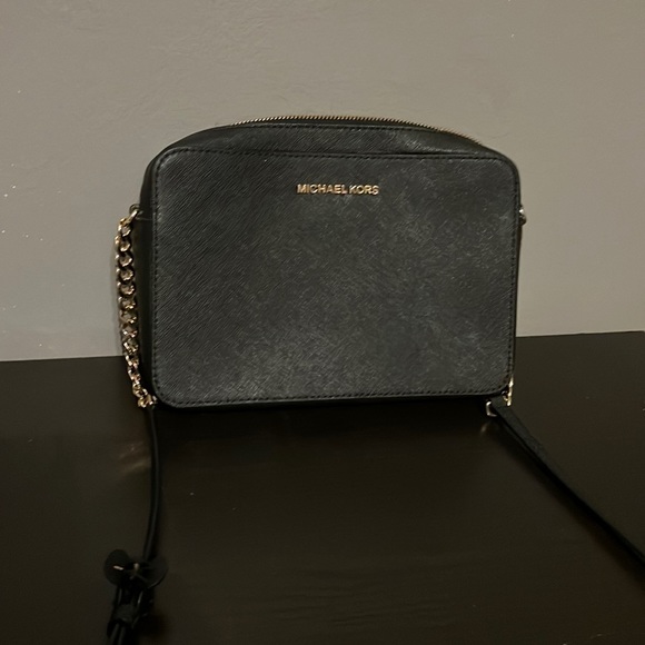 MICHAEL Michael Kors Handbags - Michael Kors Black Crossbody Bag